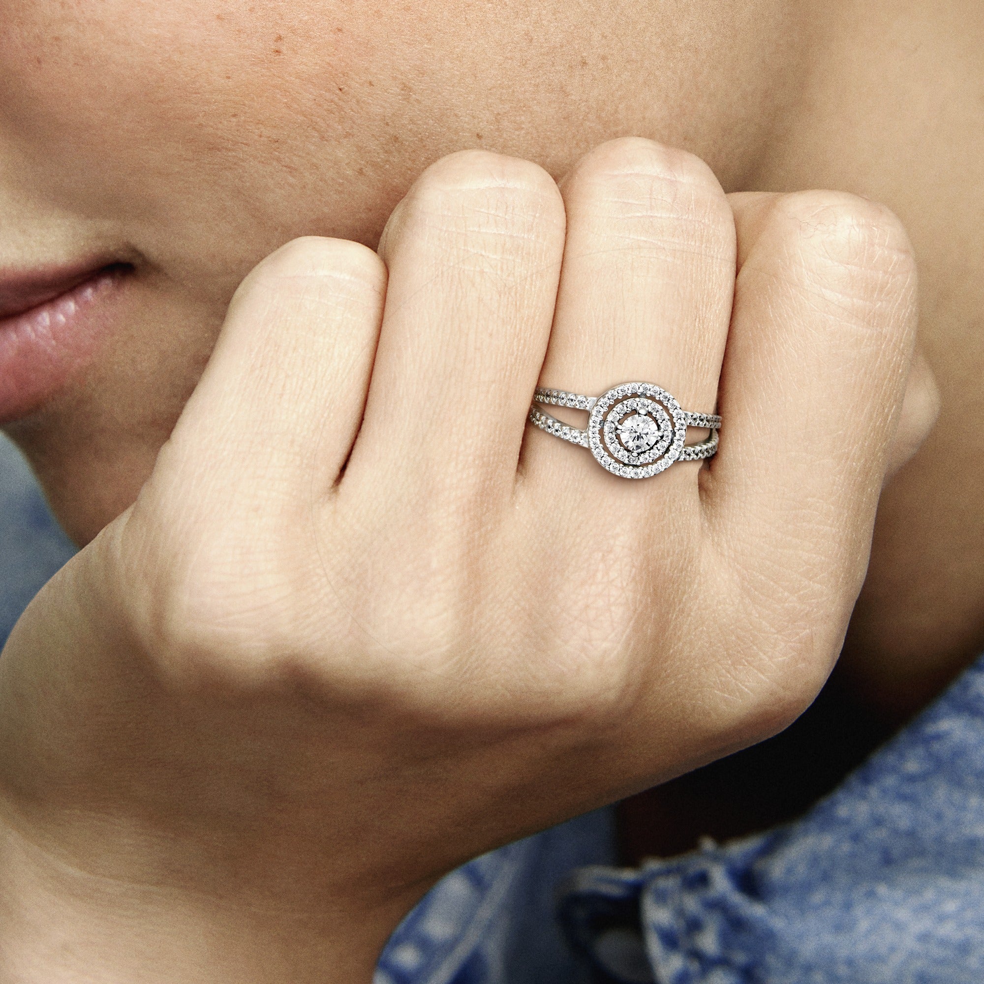 Sterling Silver Ring With Clear Cubic Zirconia